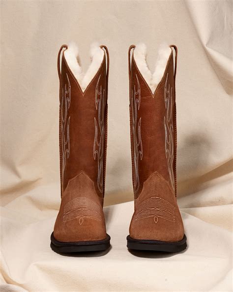 Boots/Gallery .